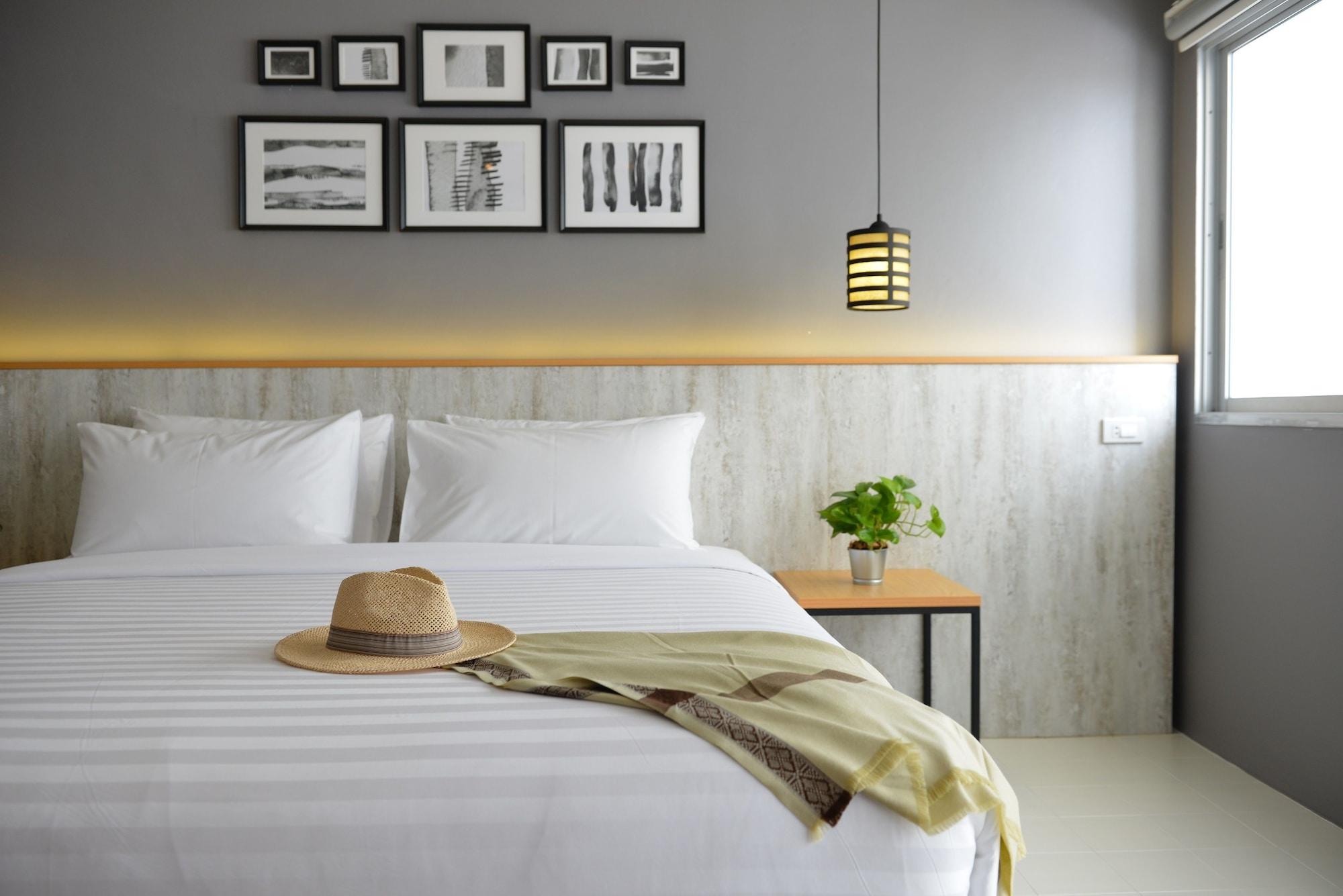 Ruenthip Pattaya Hotel Exterior photo
