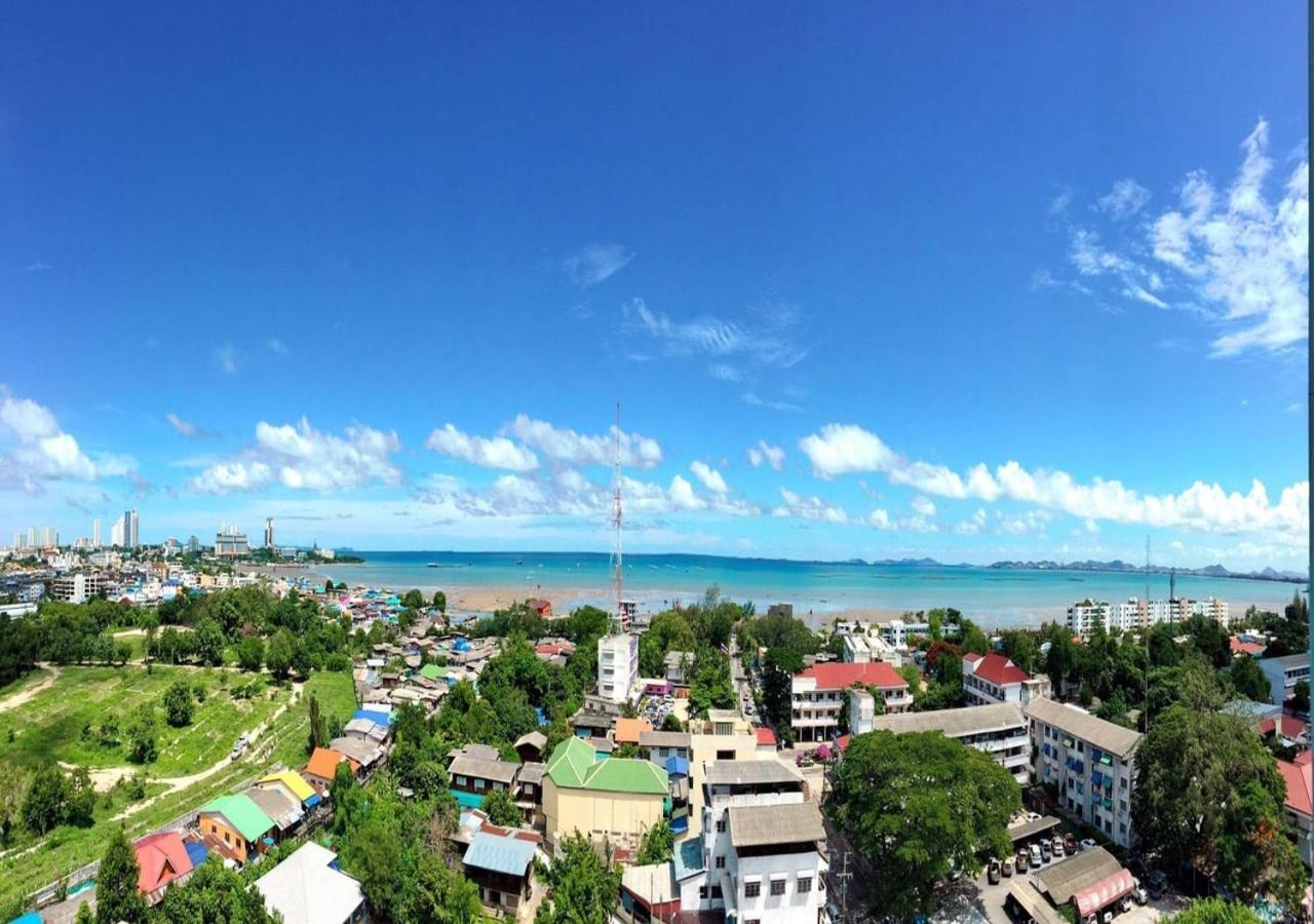Ruenthip Pattaya Hotel Exterior photo